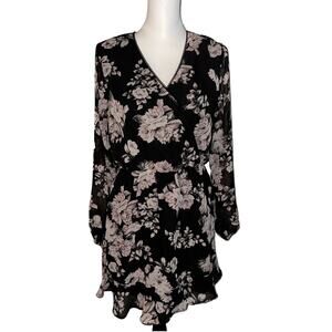 Trixxi Long Sleeve Dress Size Medium